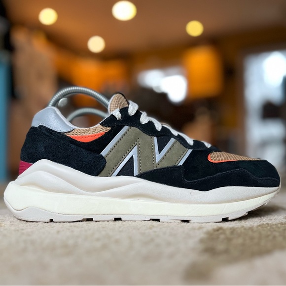 New Balance Other - New Balance 57/40, Mens 6, Lunar New Year